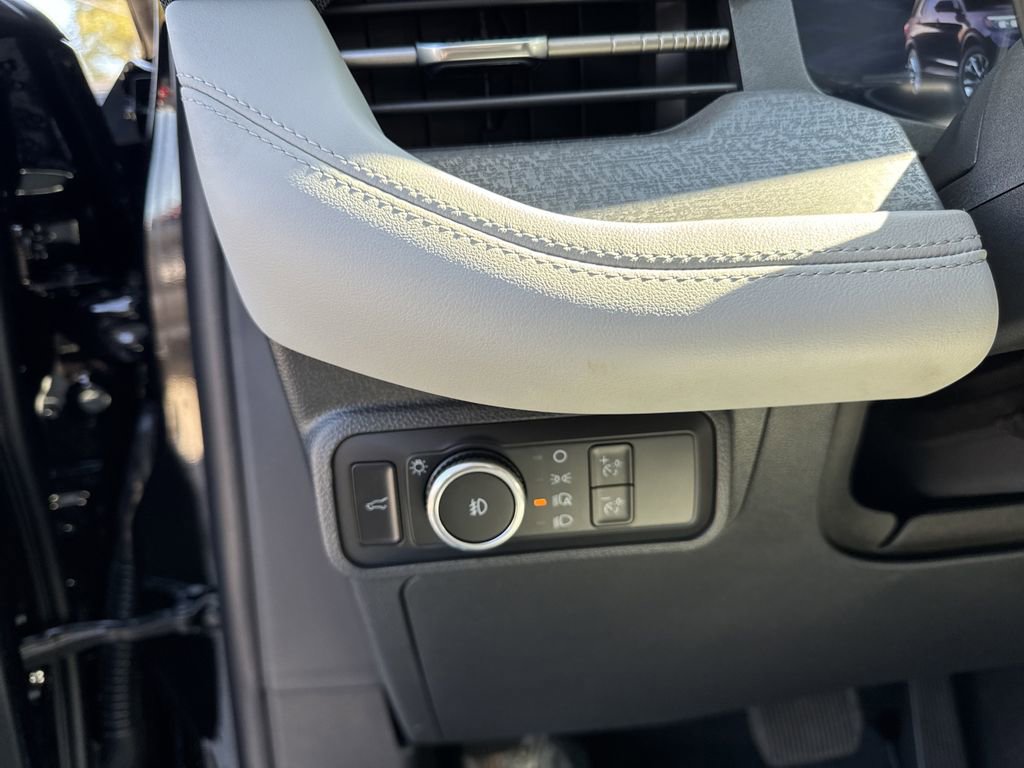 New 2026 Ford Explorer Platinum image 20