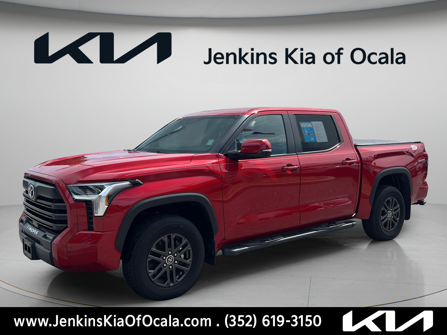 Used 2024 Toyota Tundra SR5 w/ SR5 Convenience Package AWD/4WD image 7