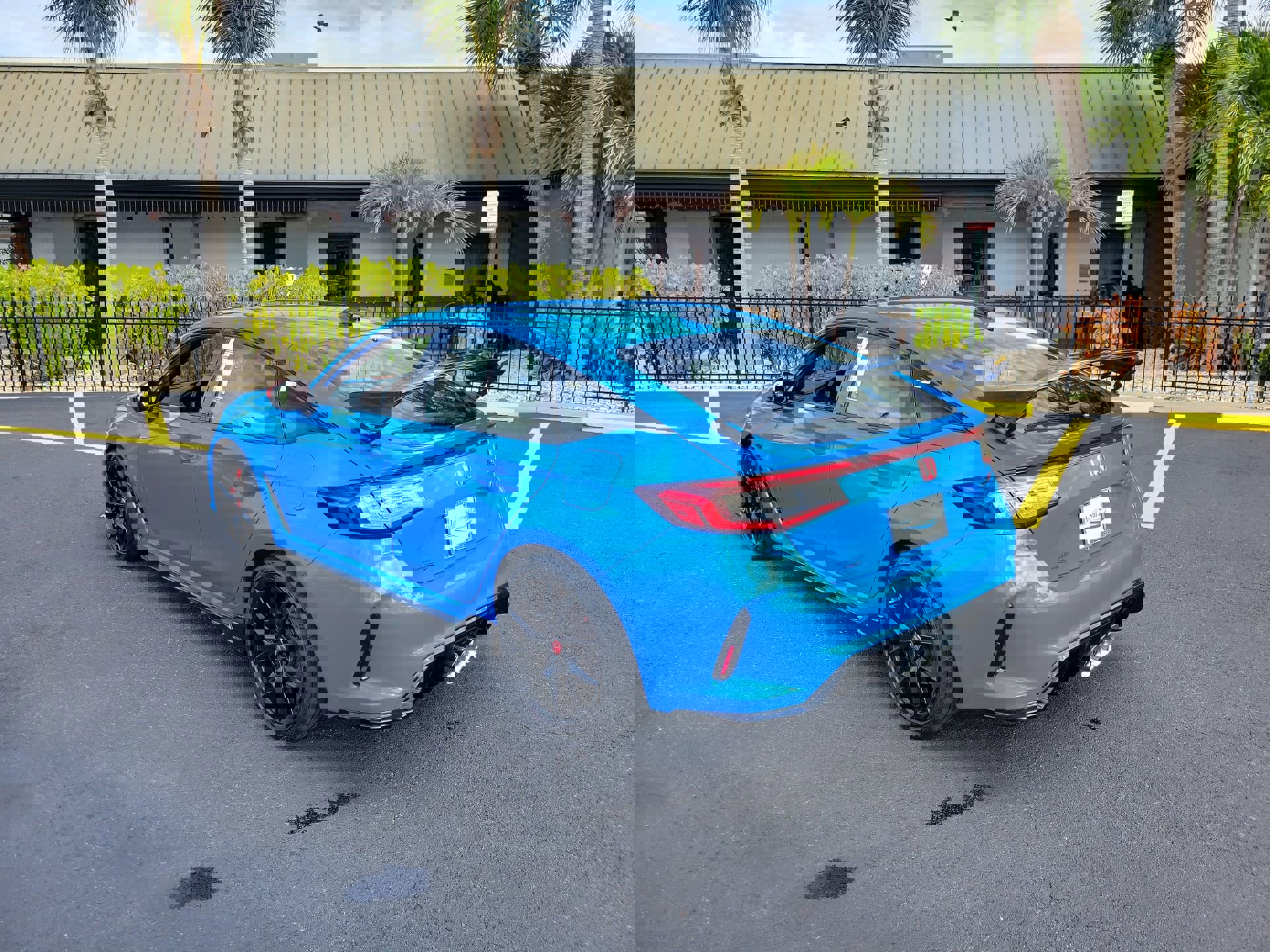 Used 2025 Honda Civic Type R image 8