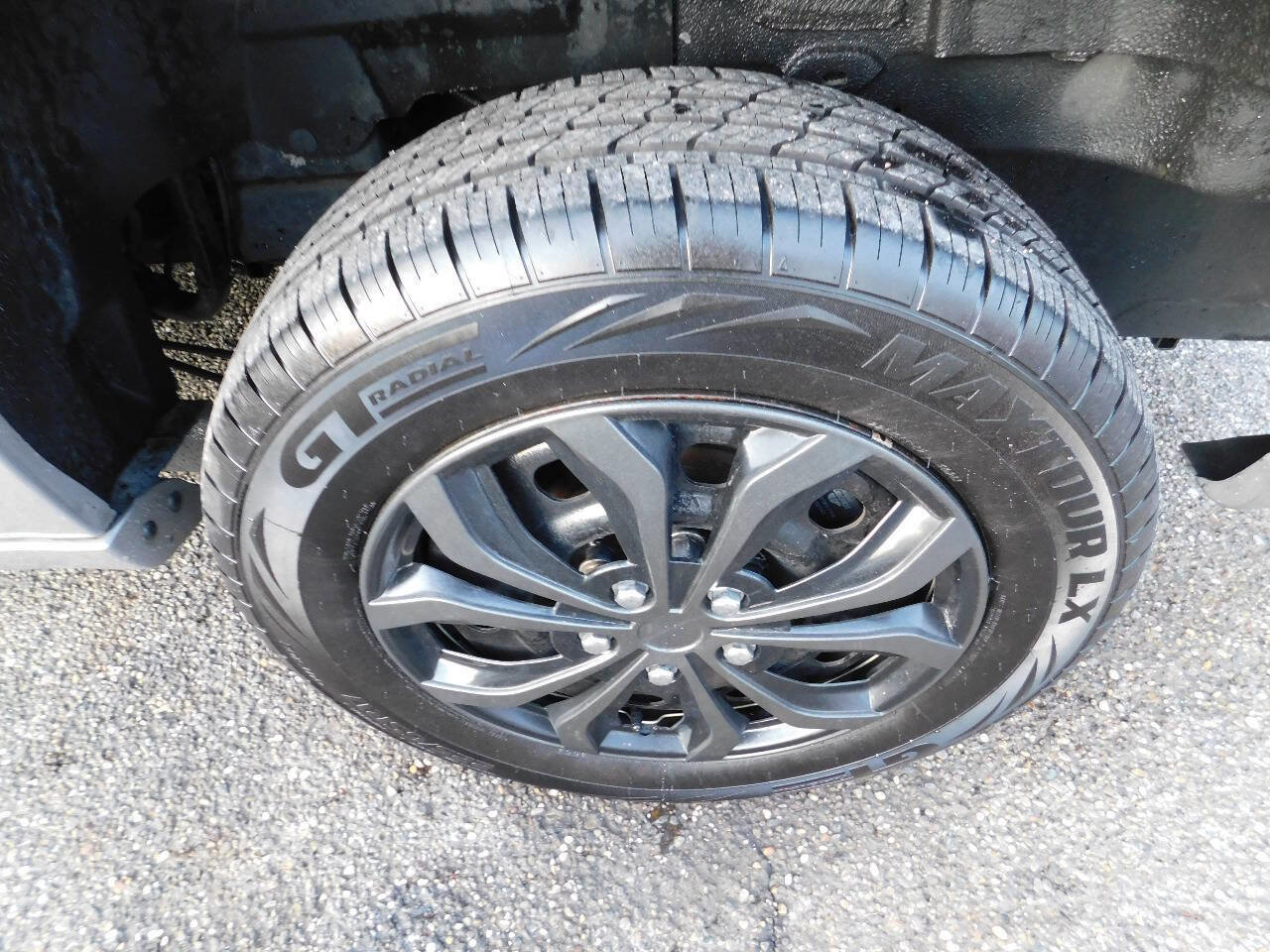 Used 2017 Dodge Grand Caravan SE w/ Power Window Group image 12