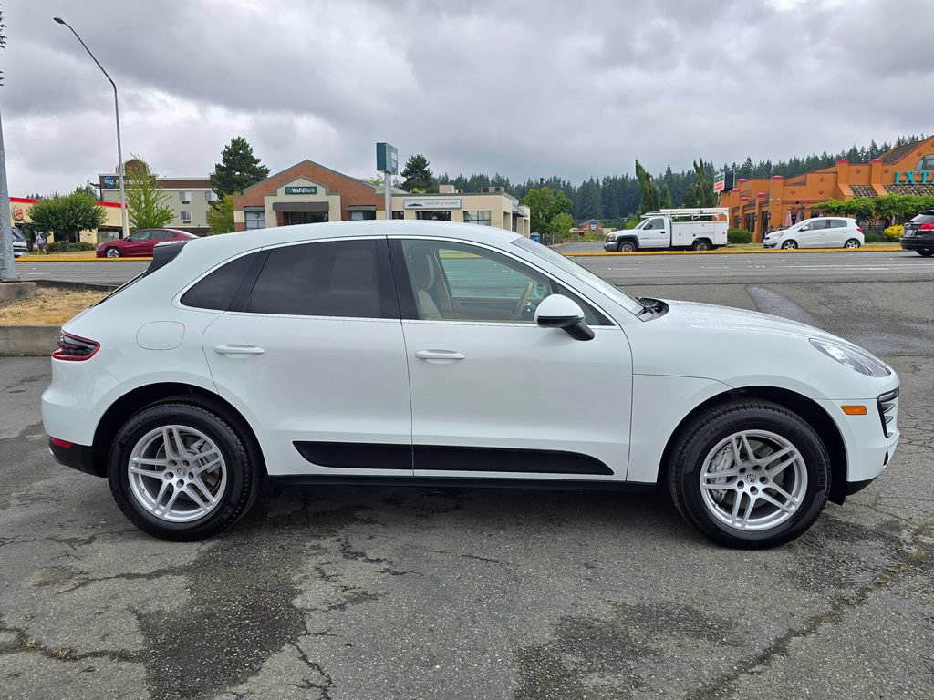 Used 2015 Porsche Macan S AWD/4WD image 8