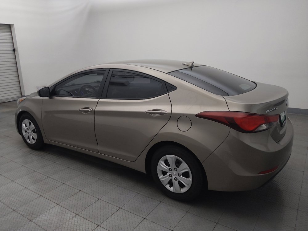 Used 2016 Hyundai Elantra SE FWD image 3