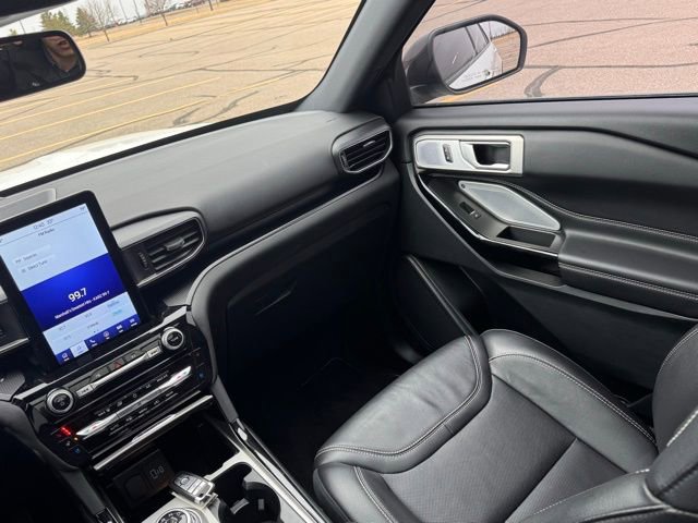 Used 2023 Ford Explorer ST w/ Technology Package image 15