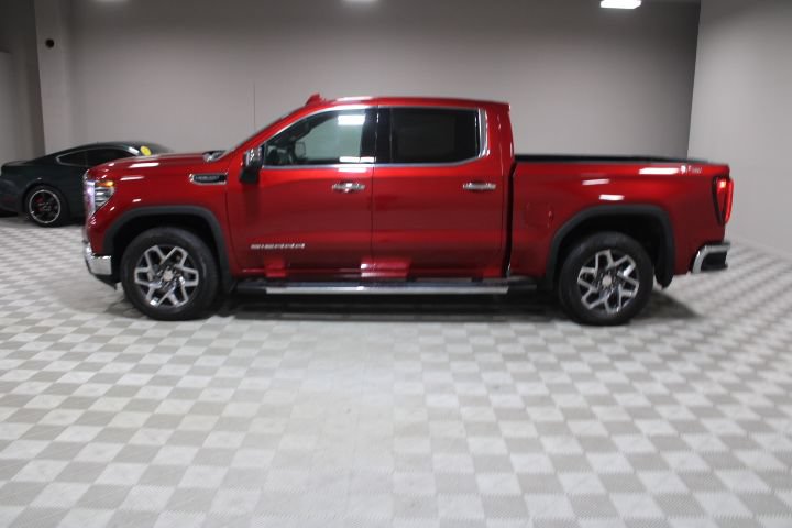 Used 2024 GMC Sierra 1500 SLT w/ SLT Premium Plus Package AWD/4WD image 8