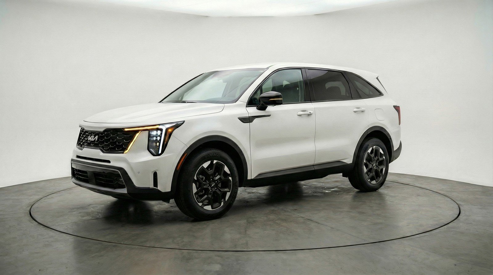 Used 2024 Kia Sorento S FWD image 3