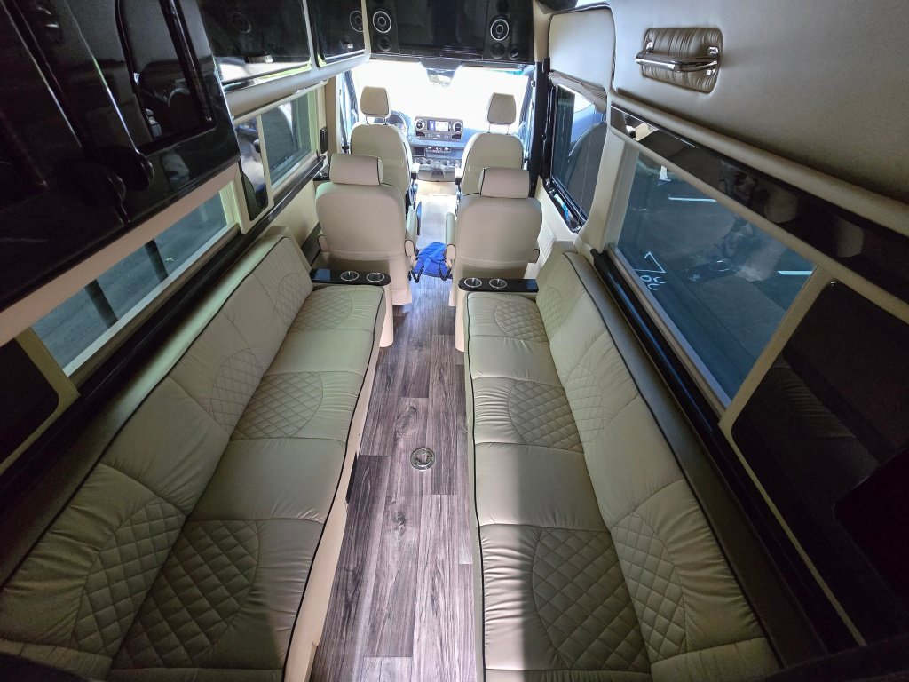 Used 2020 Mercedes-Benz Sprinter 3500 image 25
