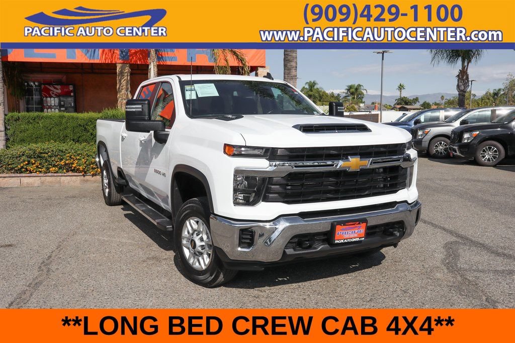 Used 2024 Chevrolet Silverado 2500 LT AWD/4WD image 1