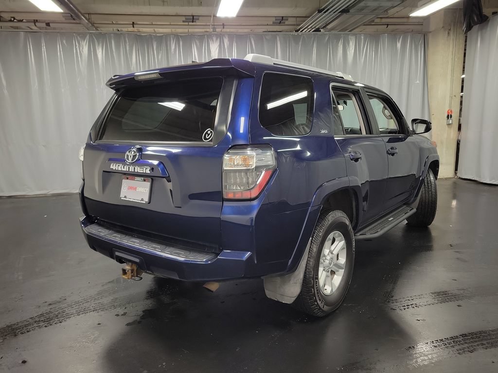 Used 2017 Toyota 4Runner SR5 AWD/4WD image 8