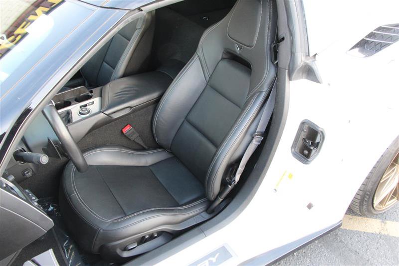 Used 2015 Chevrolet Corvette Stingray Coupe w/ 2LT Preferred Equipment Group image 10