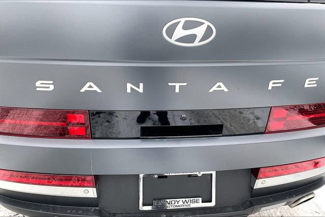 Used 2025 Hyundai Santa Fe Limited image 32