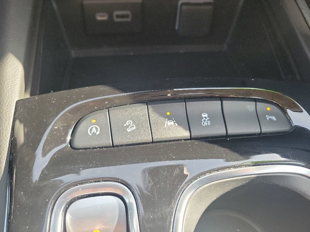 Used 2023 Buick Envision Preferred w/ Sport Touring Package AWD/4WD image 15