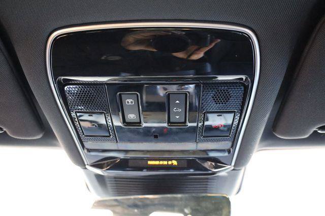 Used 2023 Land Rover Range Rover SE AWD/4WD image 30
