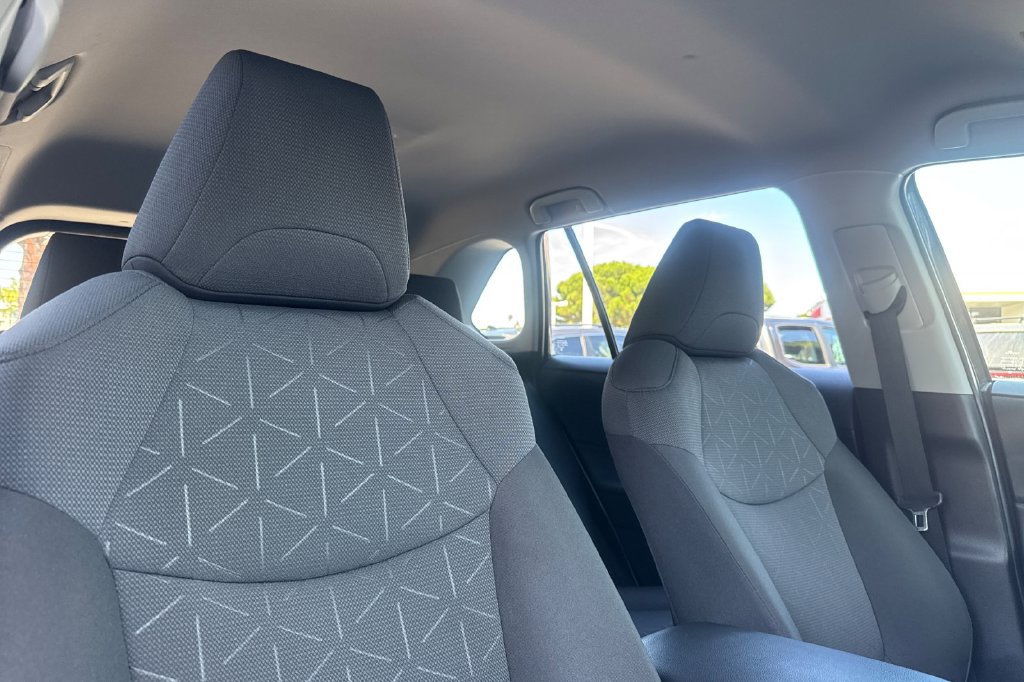 Certified 2025 Toyota RAV4 XLE AWD/4WD image 16