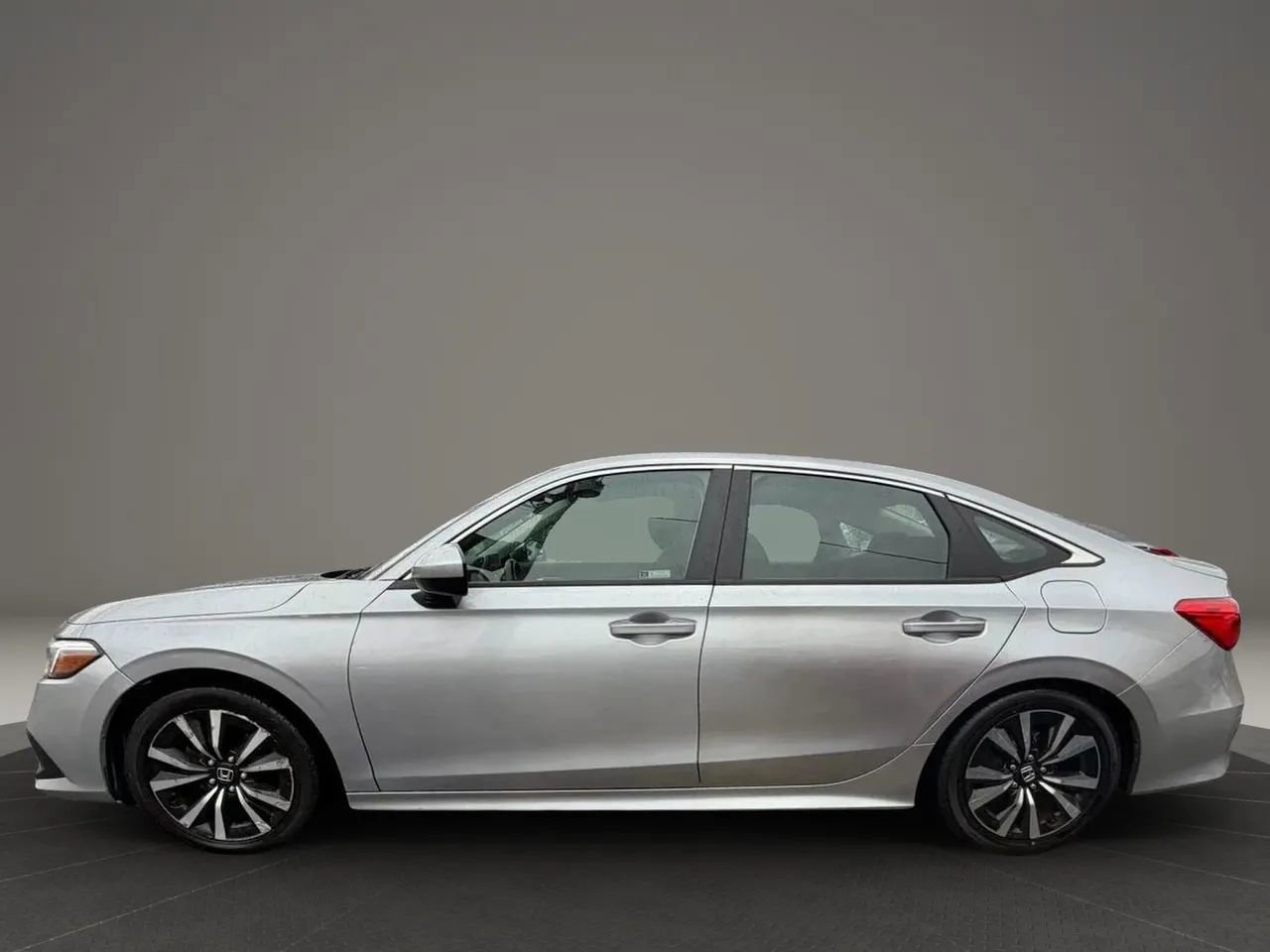 Used 2022 Honda Civic EX image 8