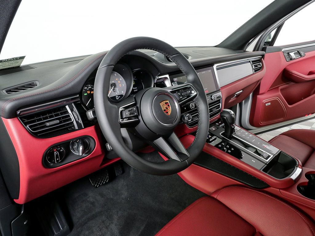 New 2026 Porsche Macan S AWD/4WD image 4