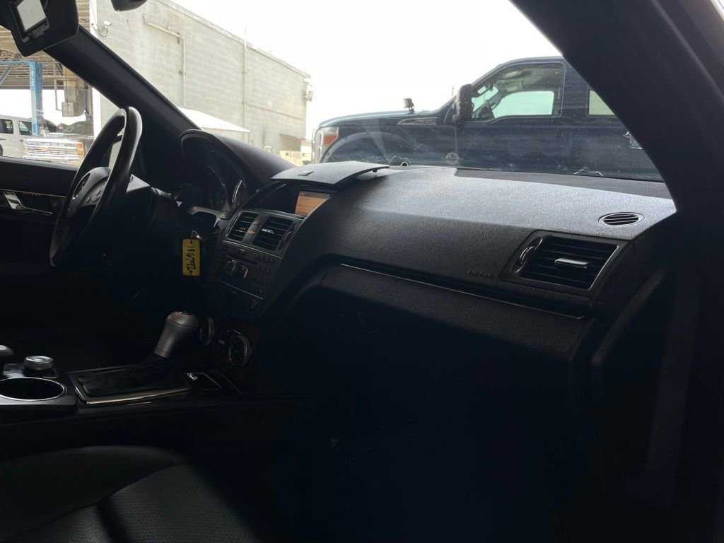 Used 2011 Mercedes-Benz C 300 4MATIC Sedan image 15