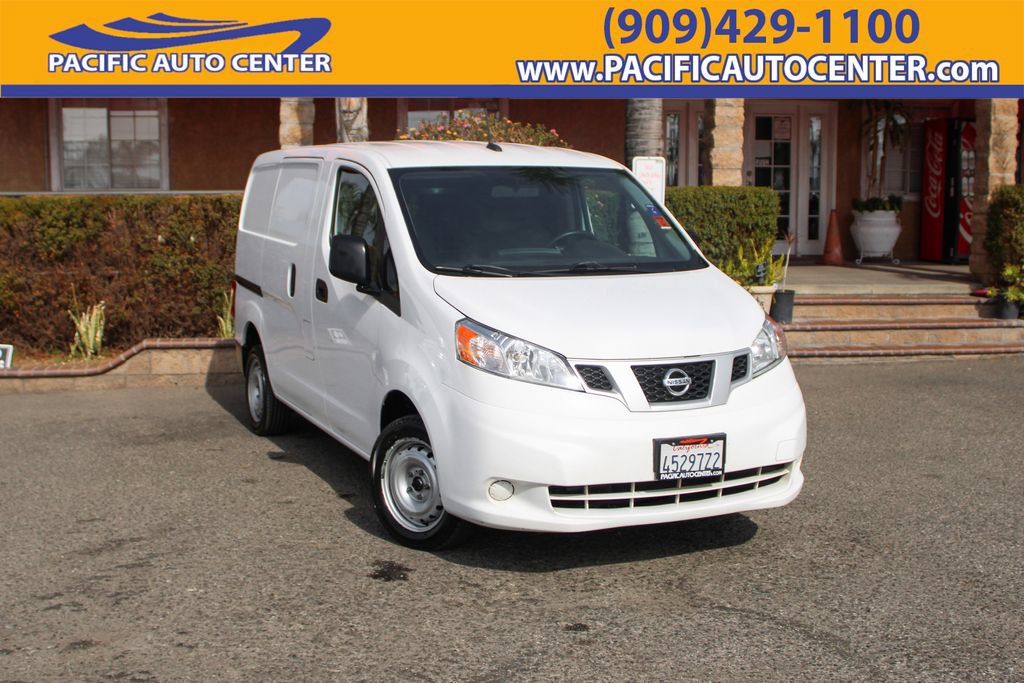 Used 2020 Nissan NV200 S w/ Back Door Glass Package FWD image 1