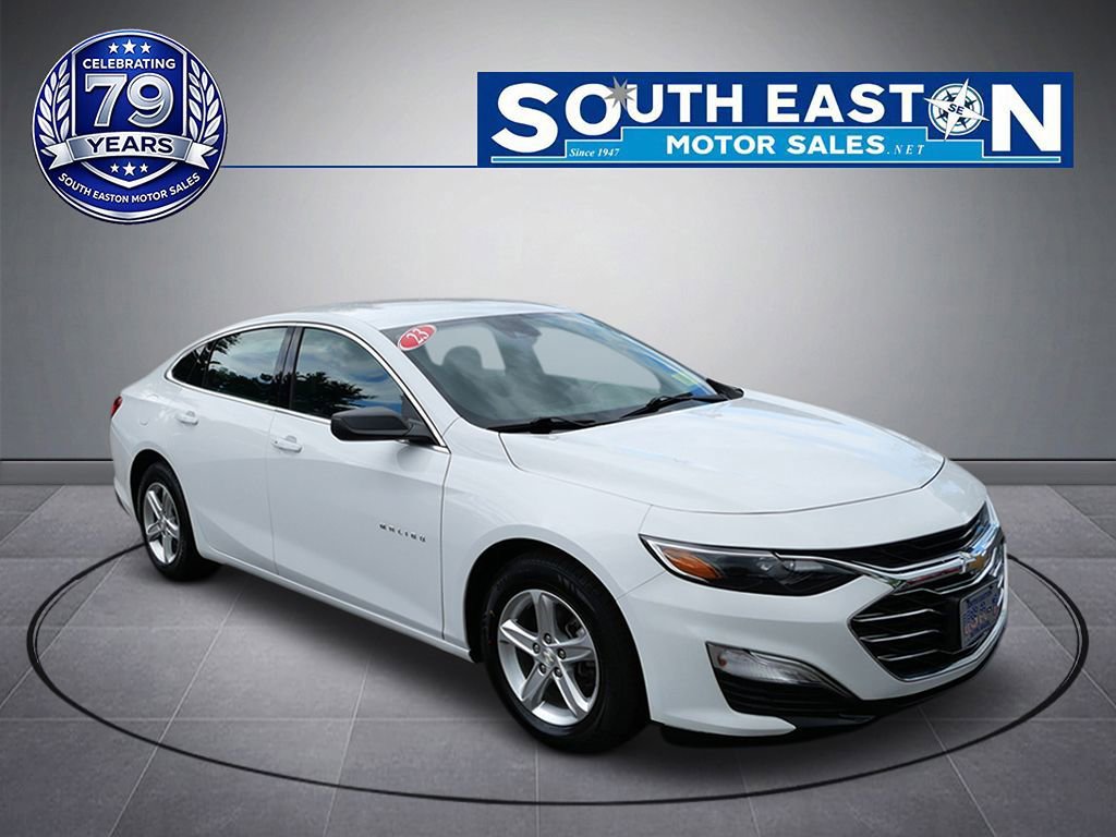 Used 2023 Chevrolet Malibu LS FWD image 2