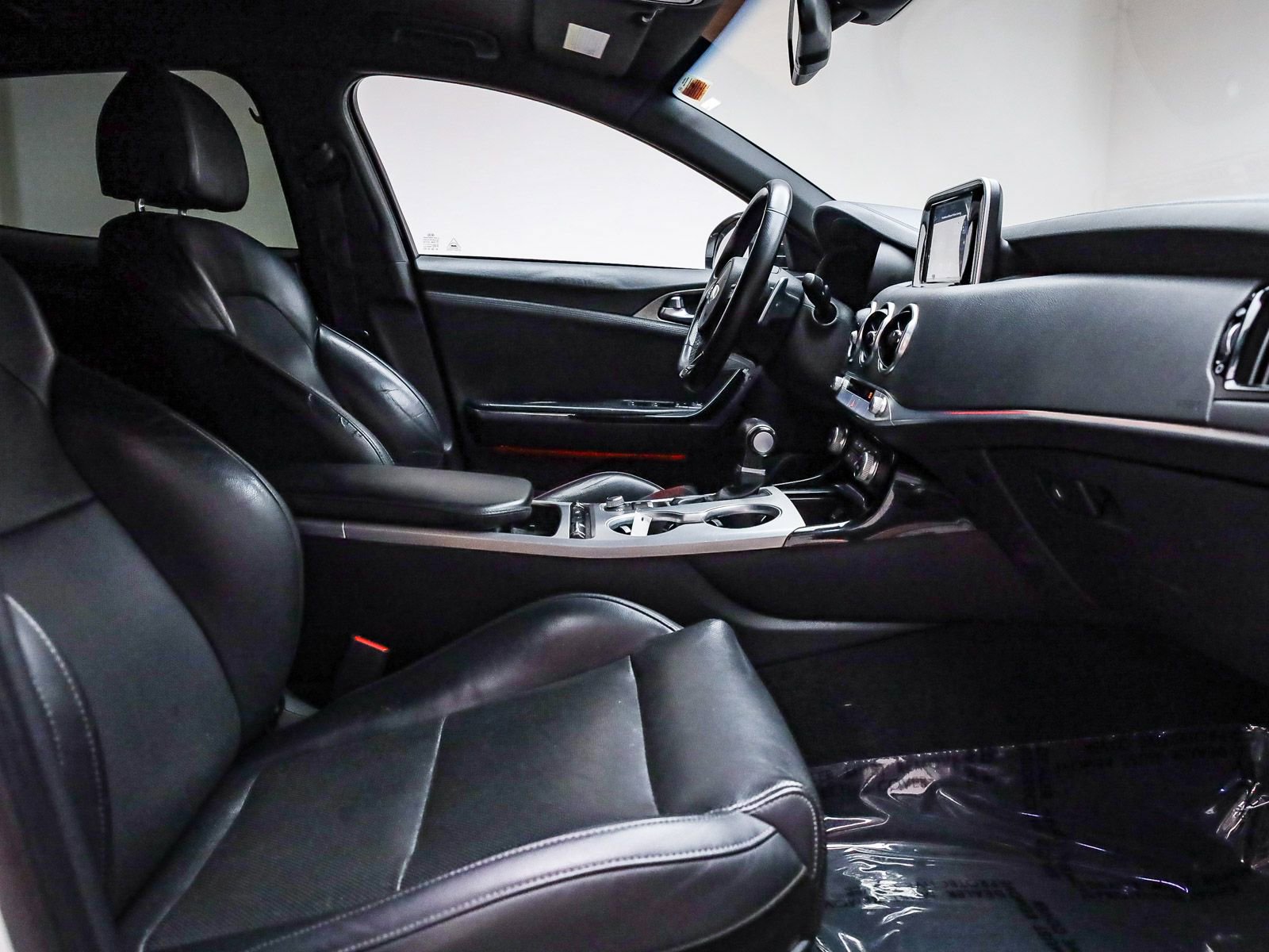 Used 2021 Kia Stinger GT image 17