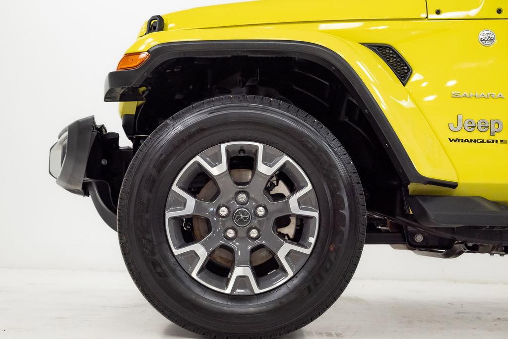 Used 2024 Jeep Wrangler Sahara w/ Technology Group AWD/4WD image 26