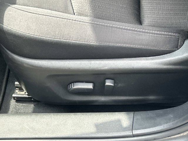 Used 2025 Nissan Altima 2.5 SV FWD image 15