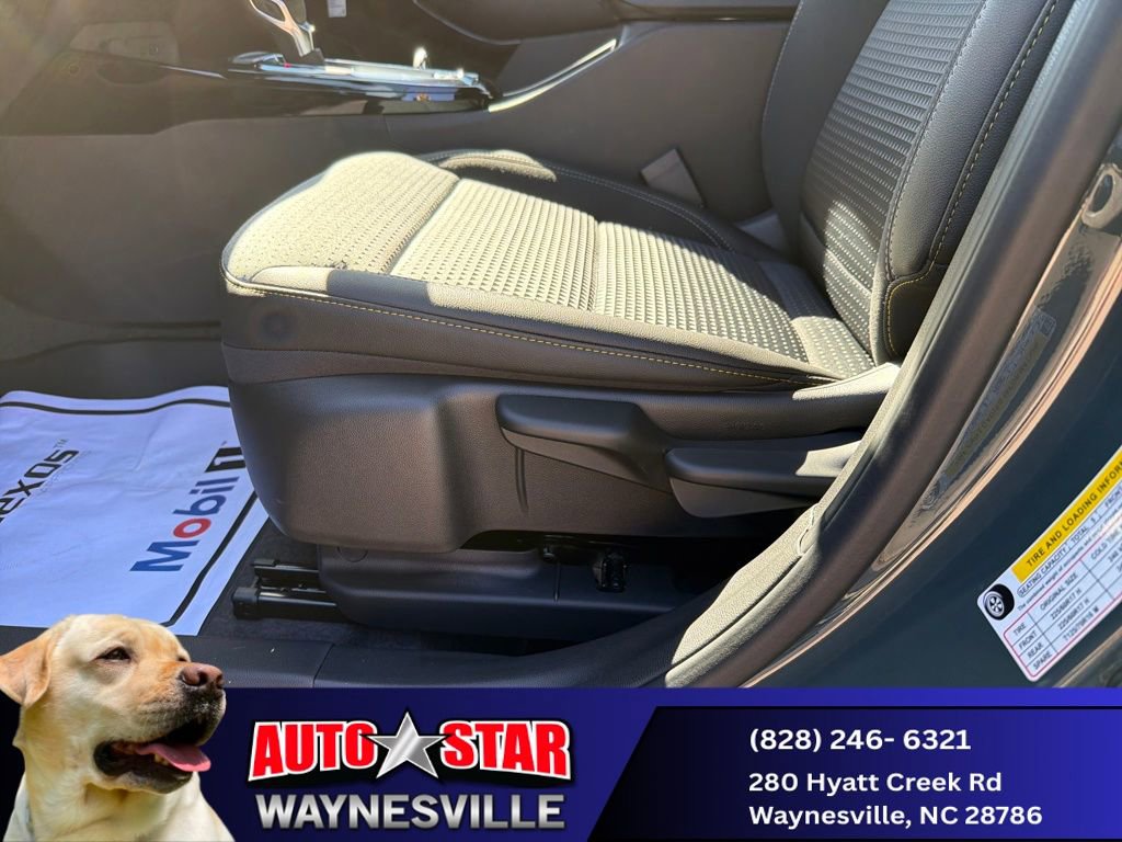 New 2025 Chevrolet Trax LT w/ Driver Confidence Package image 12