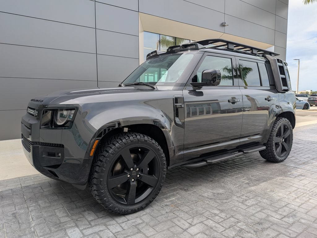 New 2026 Land Rover Defender 110 X-Dynamic SE