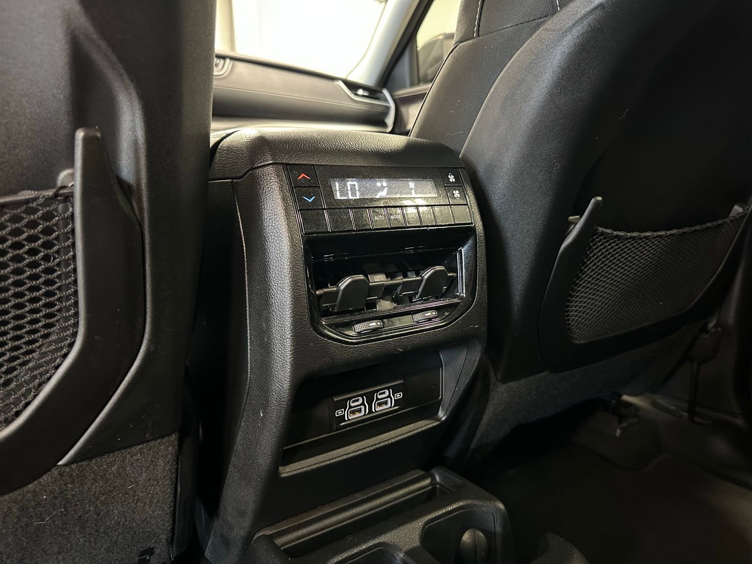 Used 2023 Jeep Grand Cherokee L Laredo AWD/4WD image 37