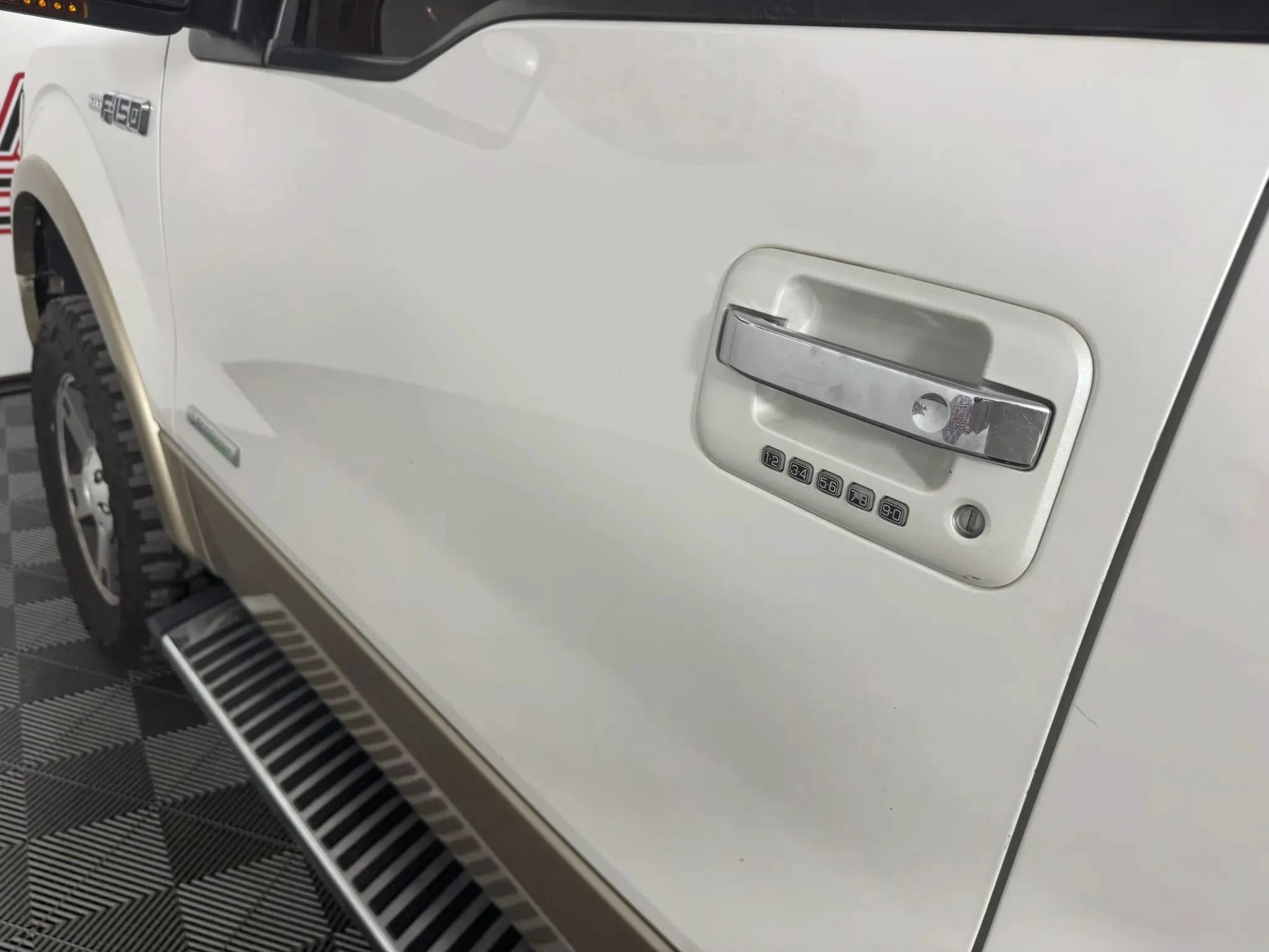 Used 2012 Ford F150 Lariat w/ Lariat Chrome Pkg AWD/4WD image 22