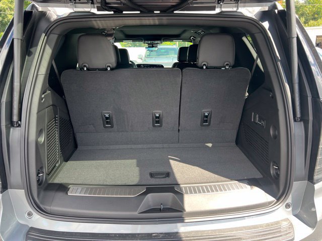 New 2026 Chevrolet Tahoe High Country AWD/4WD image 14