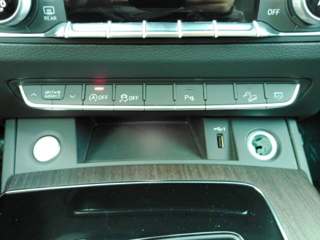 Used 2025 Audi Q5 2.0T Premium image 43