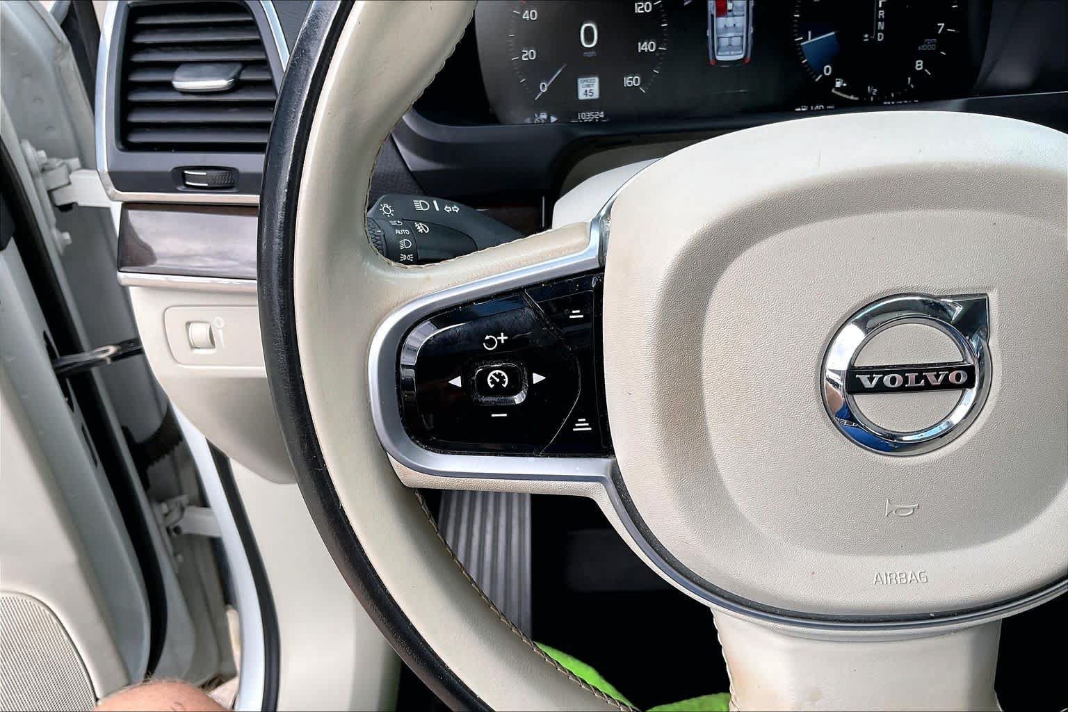 Used 2019 Volvo XC90 T6 Momentum w/ Advanced Package AWD/4WD image 23