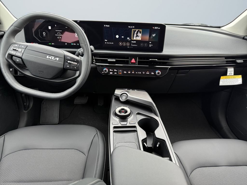 New 2025 Kia EV6 Light w/ Light LR Technology Package image 10