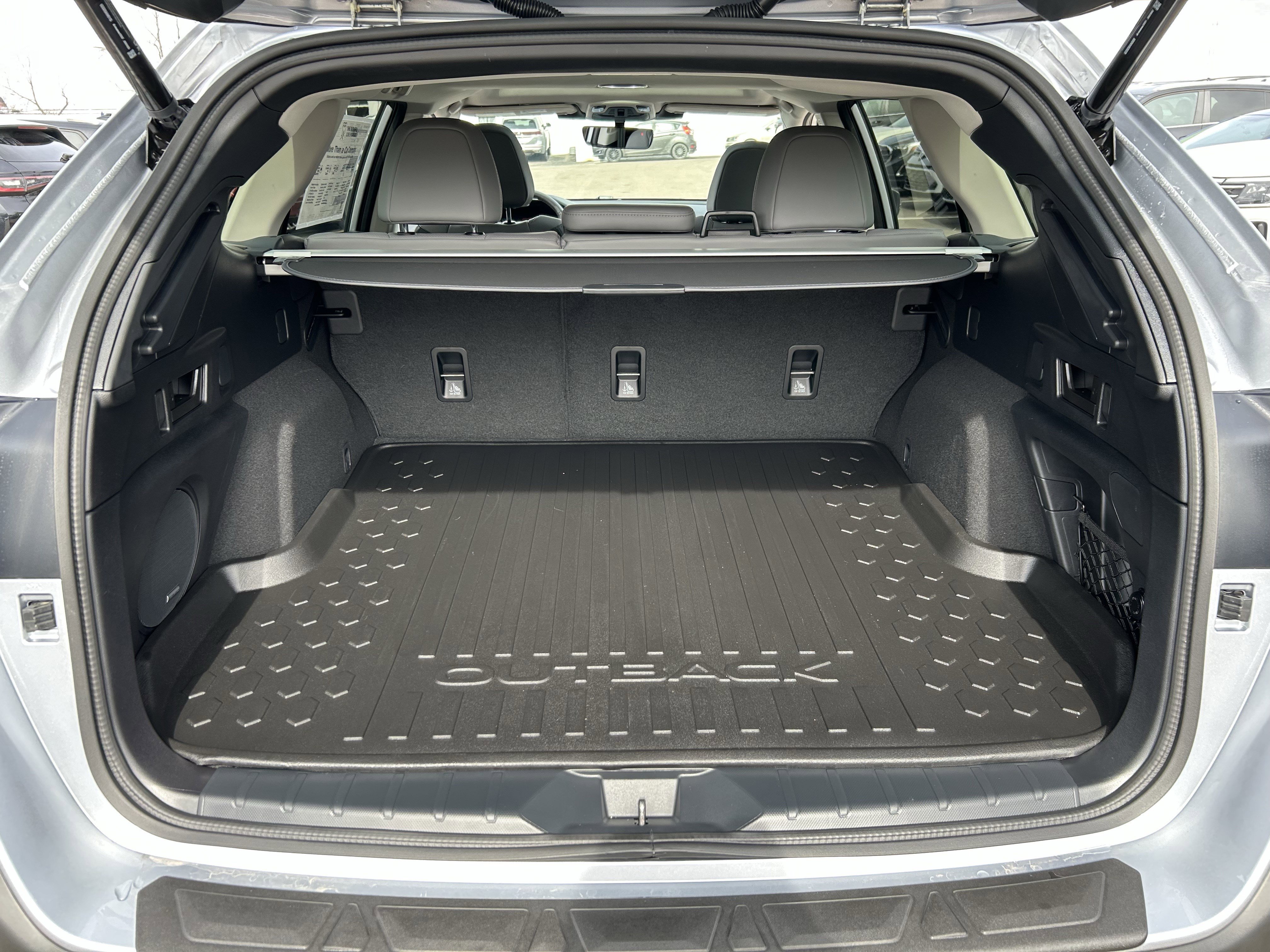 Certified 2025 Subaru Outback Limited image 27