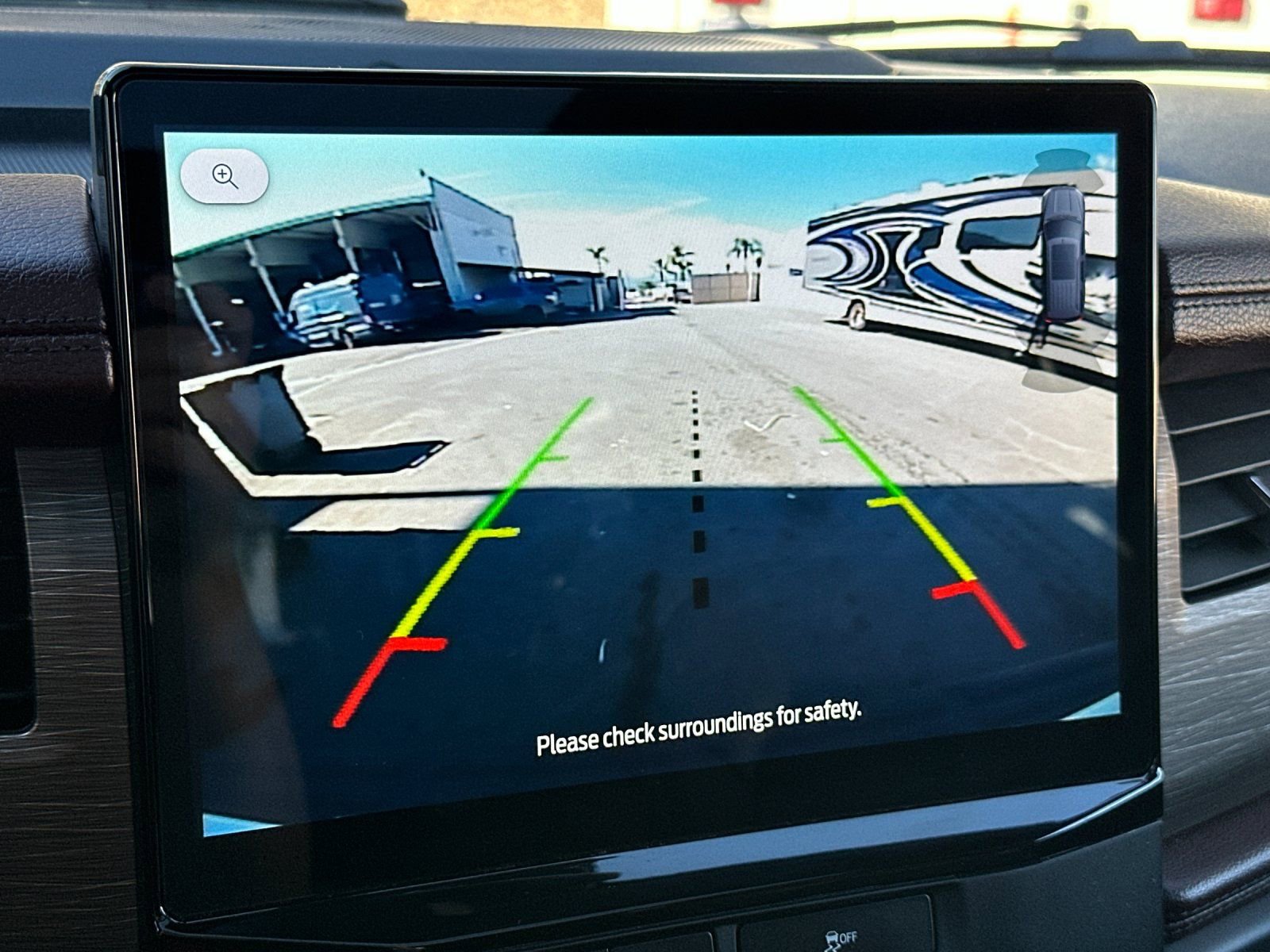 Used 2023 Ford Expedition Limited image 24