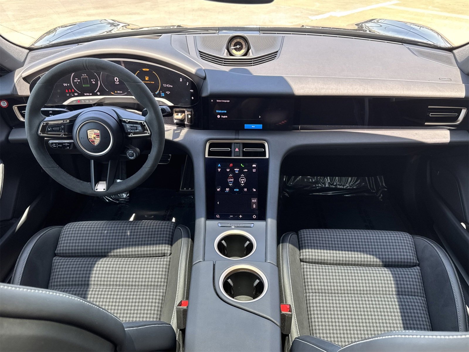 New 2025 Porsche Taycan 4S image 13