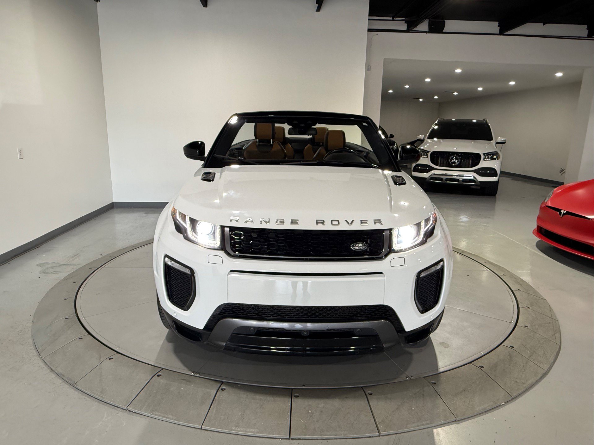 Used 2017 Land Rover Range Rover Evoque HSE Dynamic AWD/4WD image 4
