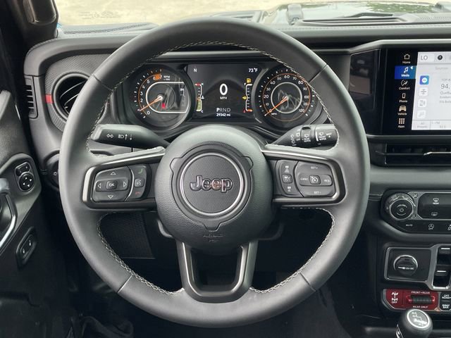 Used 2025 Jeep Wrangler Unlimited Rubicon AWD/4WD image 11