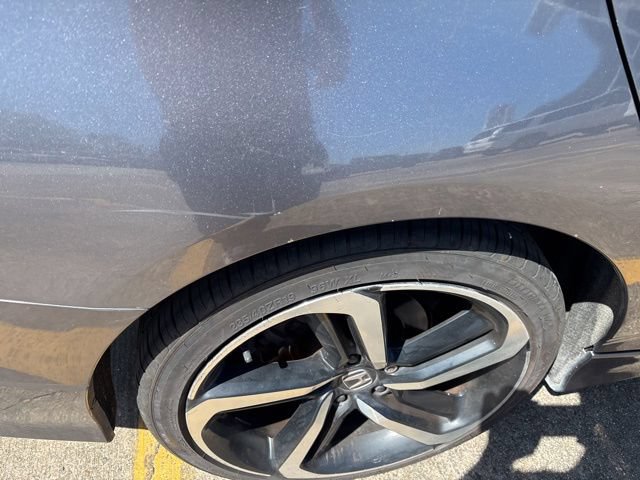 Used 2018 Honda Accord Sport image 5