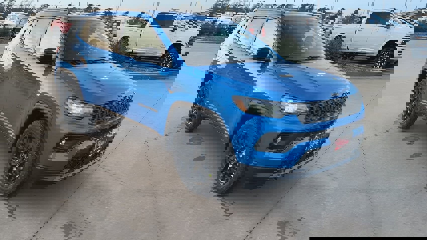 New 2026 Jeep Compass Latitude image 3