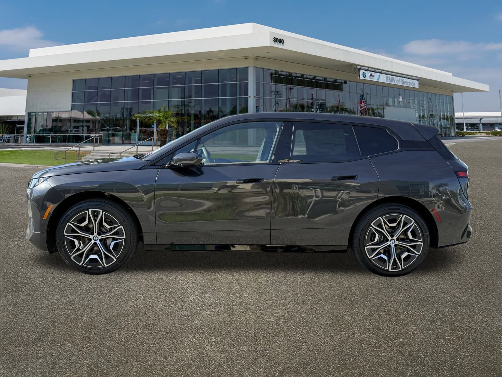 New 2026 BMW iX xDrive45 image 6