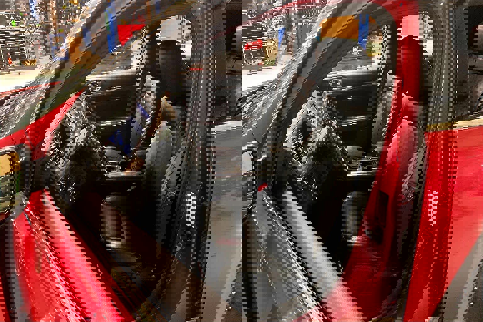 Used 2012 Lincoln MKS image 7