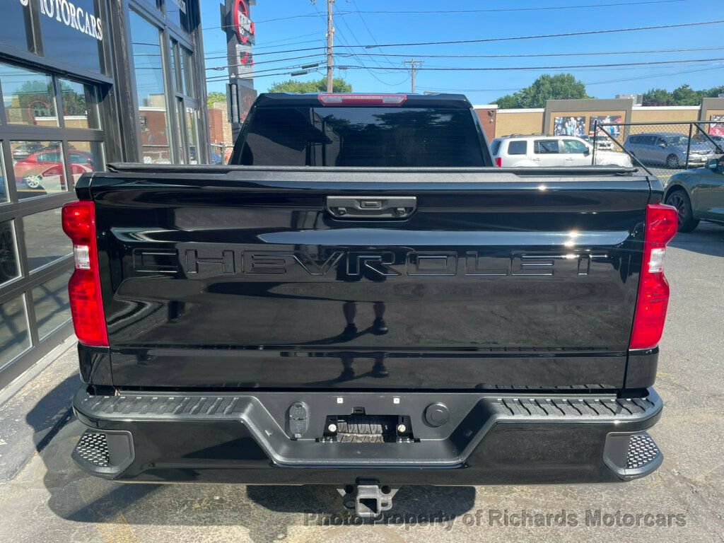 Used 2022 Chevrolet Silverado 1500 Custom AWD/4WD image 7