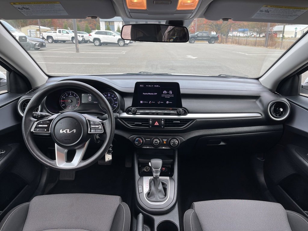 Used 2024 Kia Forte LXS image 8