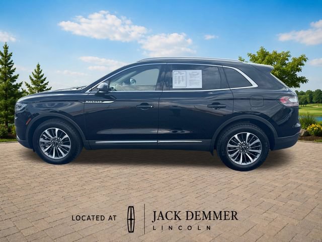 Certified 2023 Lincoln Nautilus AWD w/ Premium Package image 3