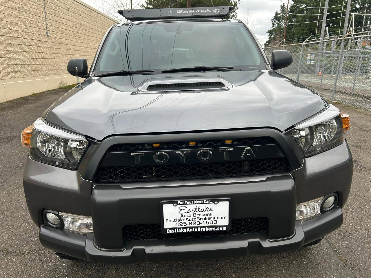 Used 2010 Toyota 4Runner SR5 AWD/4WD image 2