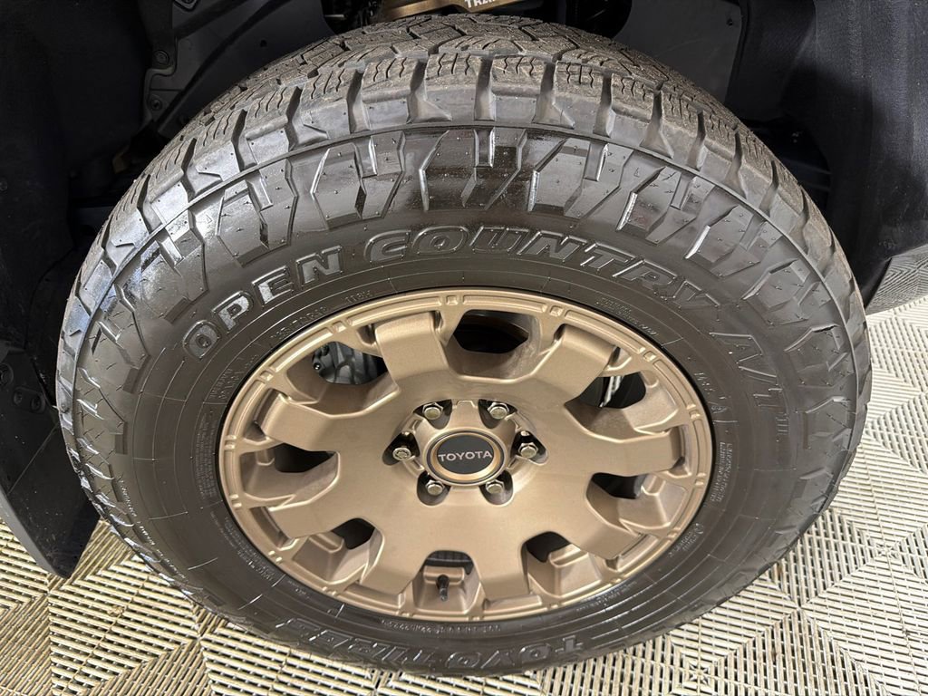 Used 2025 Toyota 4Runner Trailhunter AWD/4WD image 12