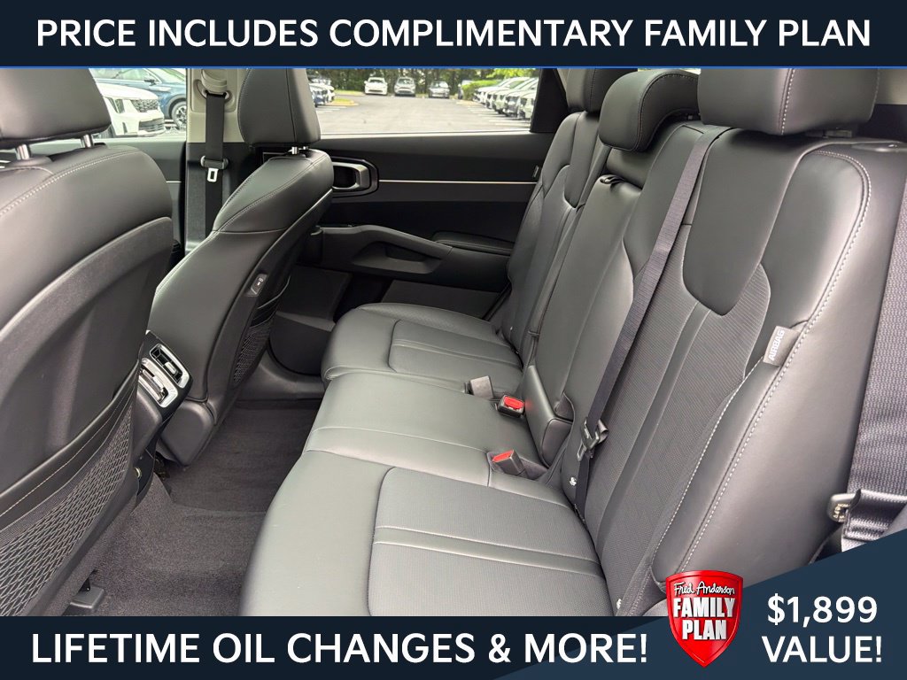 New 2026 Kia Sorento S w/ S Panoramic Sunroof Package FWD image 8