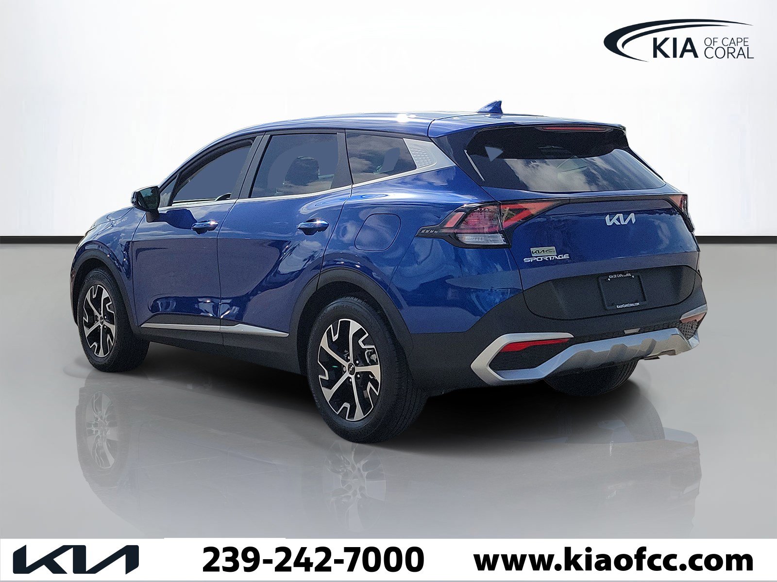 Certified 2024 Kia Sportage EX FWD image 4