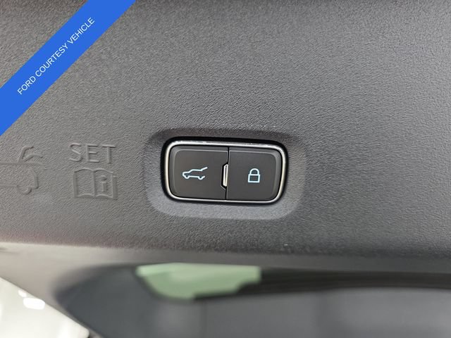 Used 2026 Ford Expedition Active AWD/4WD image 36